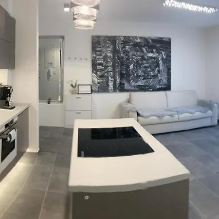 Swiss Star Apartment Mosonmagyarovar Exterior photo